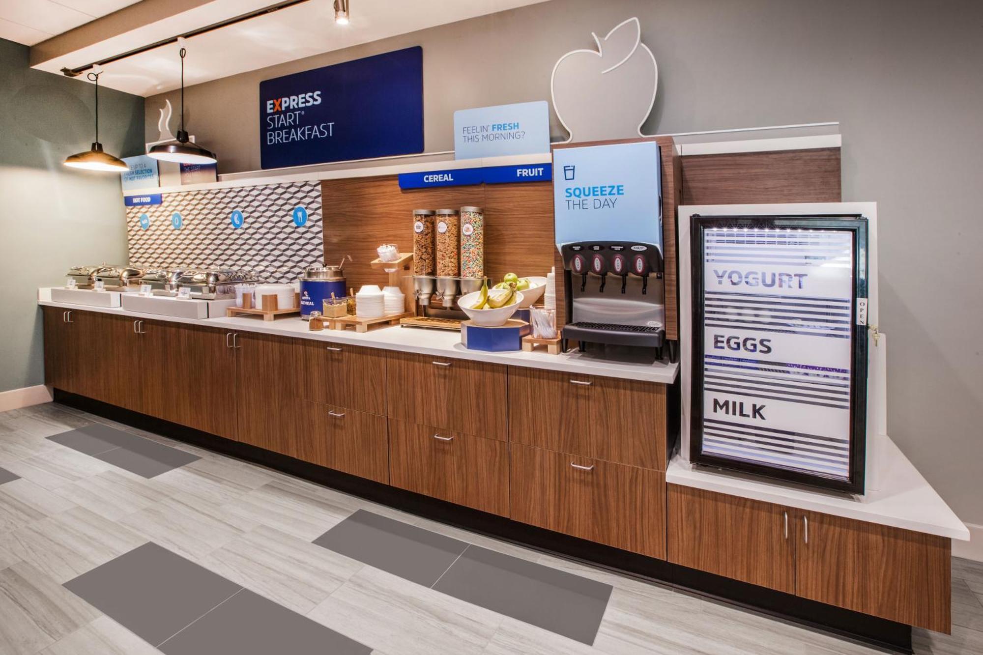 Holiday Inn Express & Suites Cross Lanes By Ihg Exterior foto